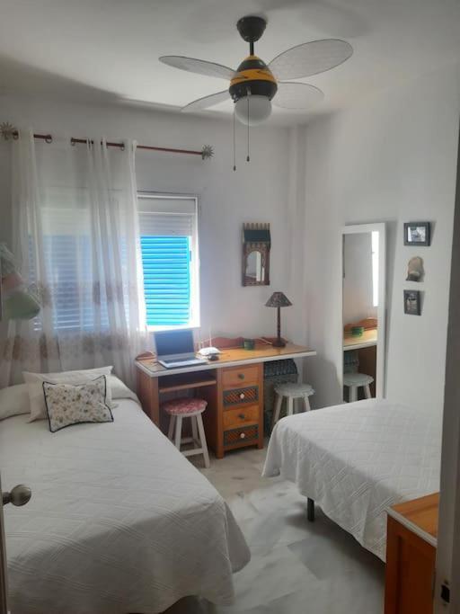Amplio Apartamento En La Barrosa Novo Sancti Petri Luaran gambar